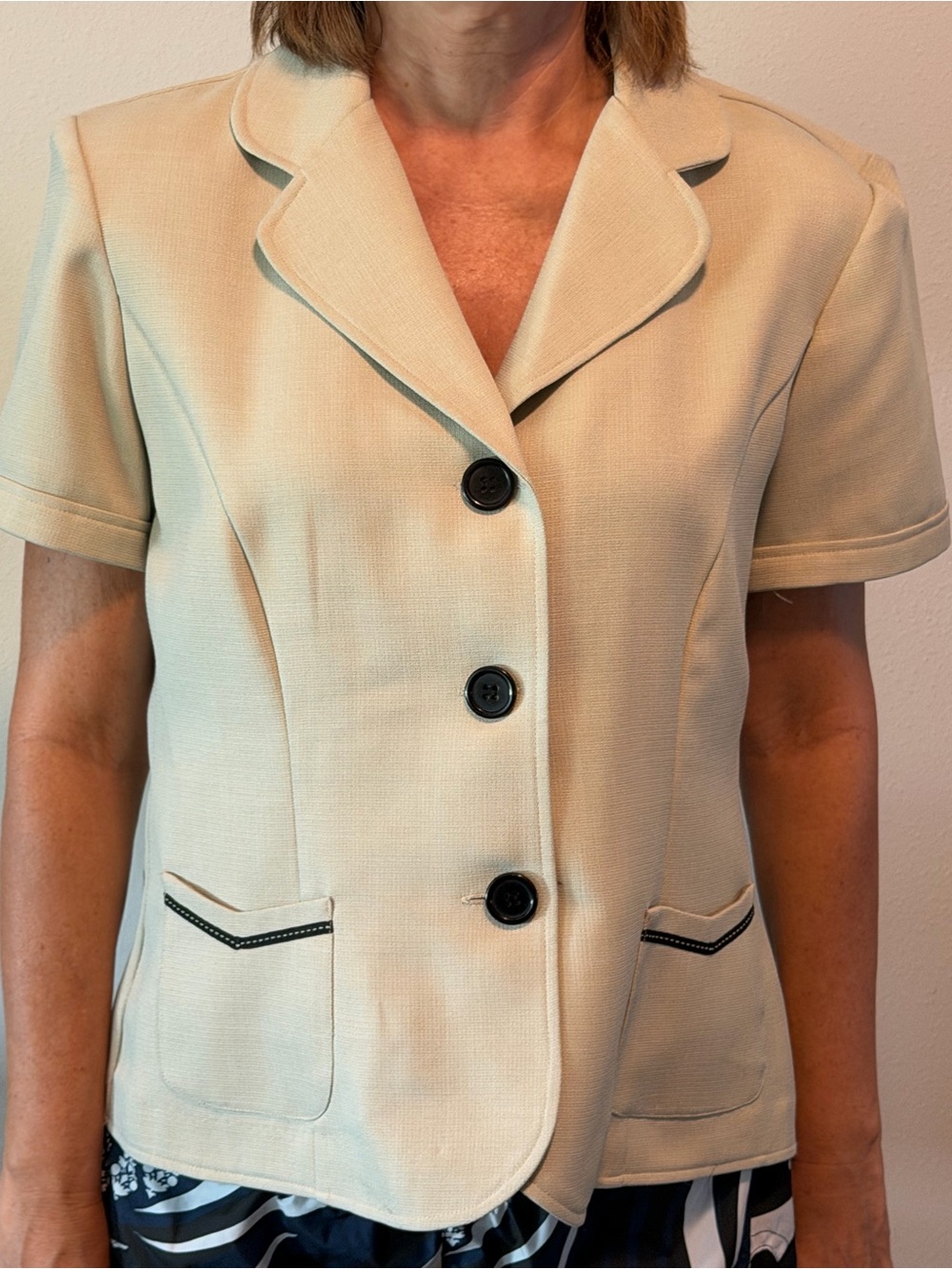 Vintage Studio 1  Cream Short-Sleeve Jacket with Contrast Trim
